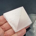 Selenite Pyramid 5cm