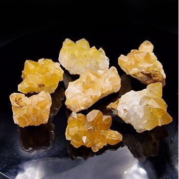 Golden Healer Crystal Groups 3cm