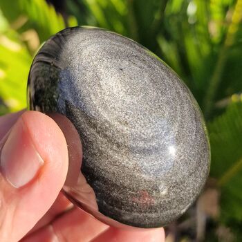 Sheen Obsidian Egg