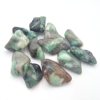 Emerald Tumble Stones 2-3cm