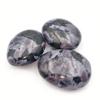 Indigo Gabbro Palm Stones Thick